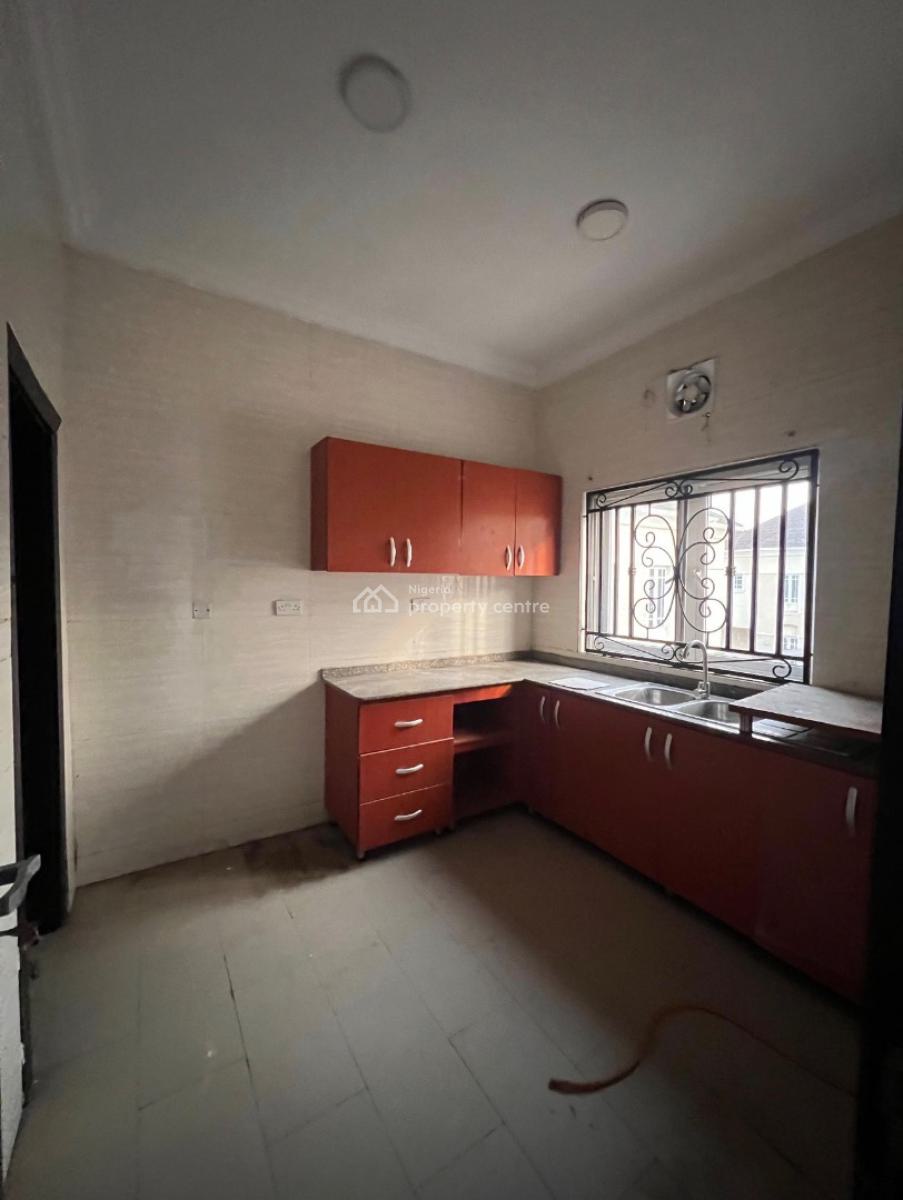 3 Bedroom Apartment with a Bq, Agungi, Lekki, Lagos, Flat / Apartment for Rent