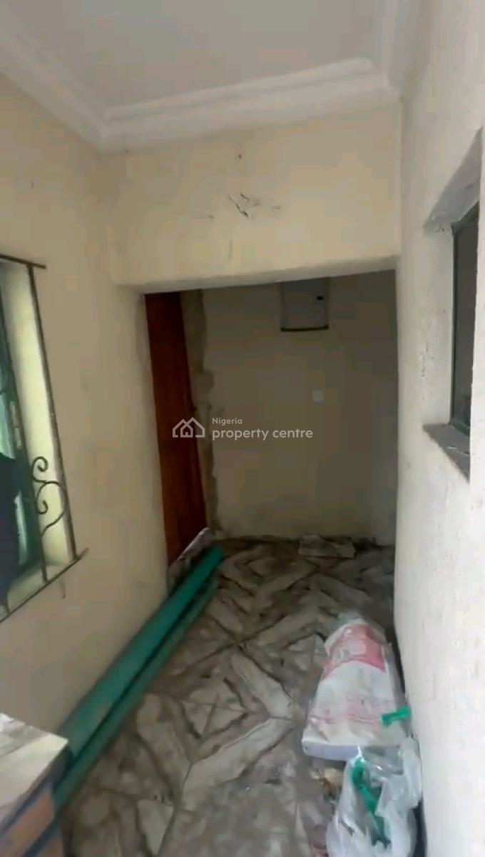 Standard and Spacious 2 Bedroom Flat, Charley Boy Extension, Pedro, Gbagada, Lagos, Flat / Apartment for Rent
