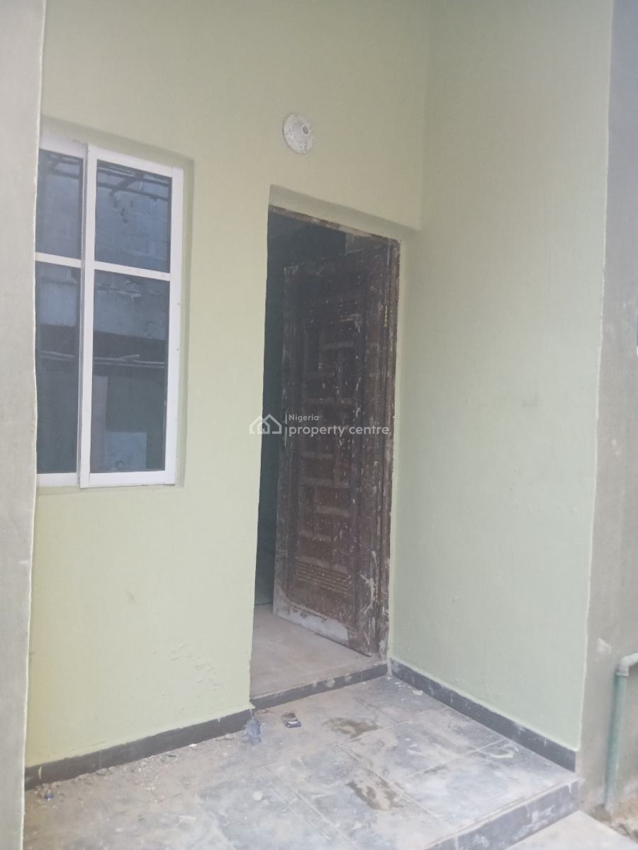 a Lovely Fantastic House, Yaba, Lagos, Mini Flat (room and Parlour) for Rent