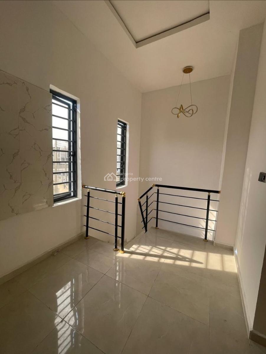 Brand New 2 𝐁𝐄𝐃𝐑𝐎𝐎𝐌 Terraced 𝐃𝐔𝐏𝐋𝐄𝐗, Ajah, Ajah, Lagos, Terraced Duplex for Rent