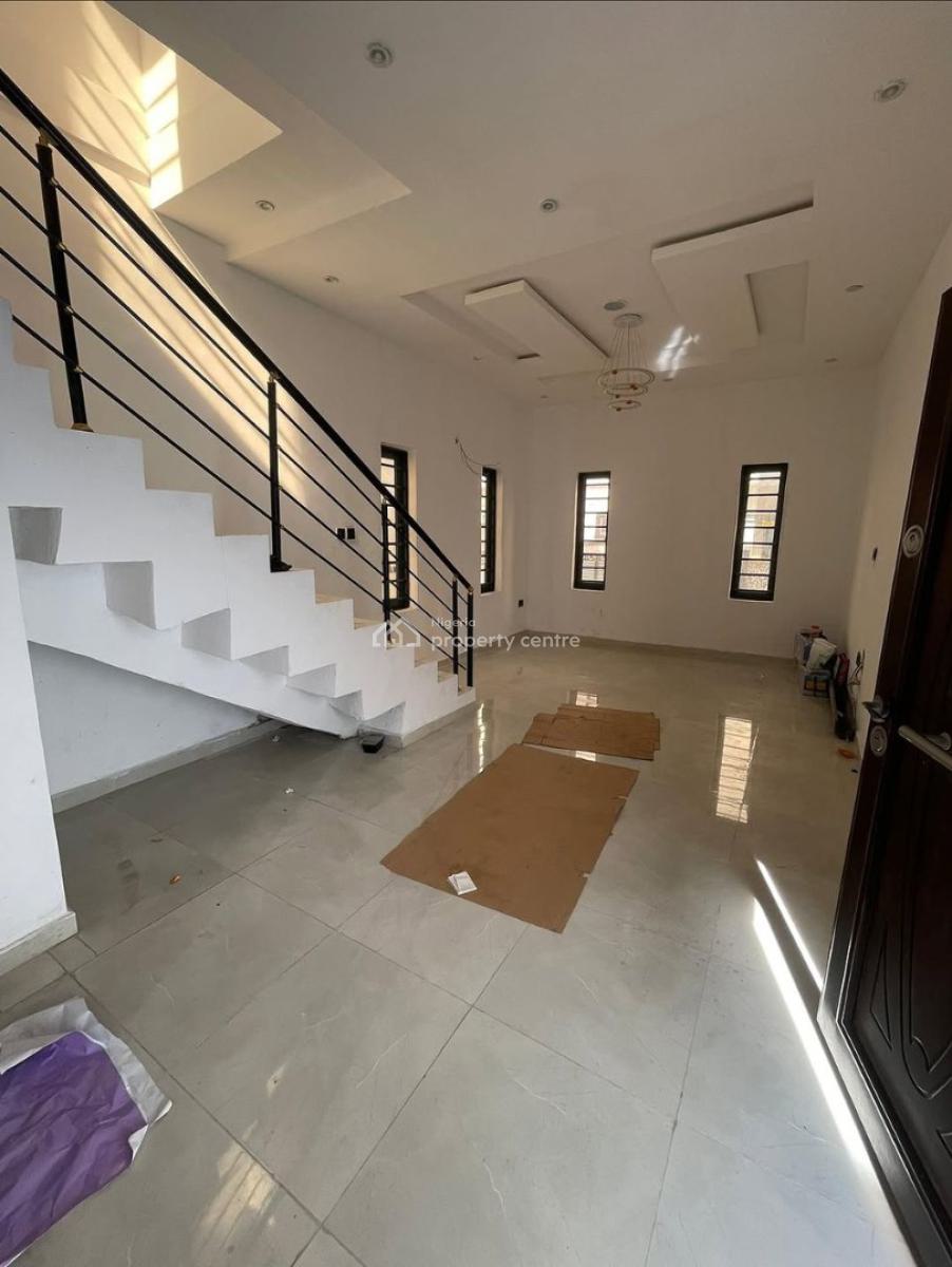 Brand New 2 𝐁𝐄𝐃𝐑𝐎𝐎𝐌 Terraced 𝐃𝐔𝐏𝐋𝐄𝐗, Ajah, Ajah, Lagos, Terraced Duplex for Rent