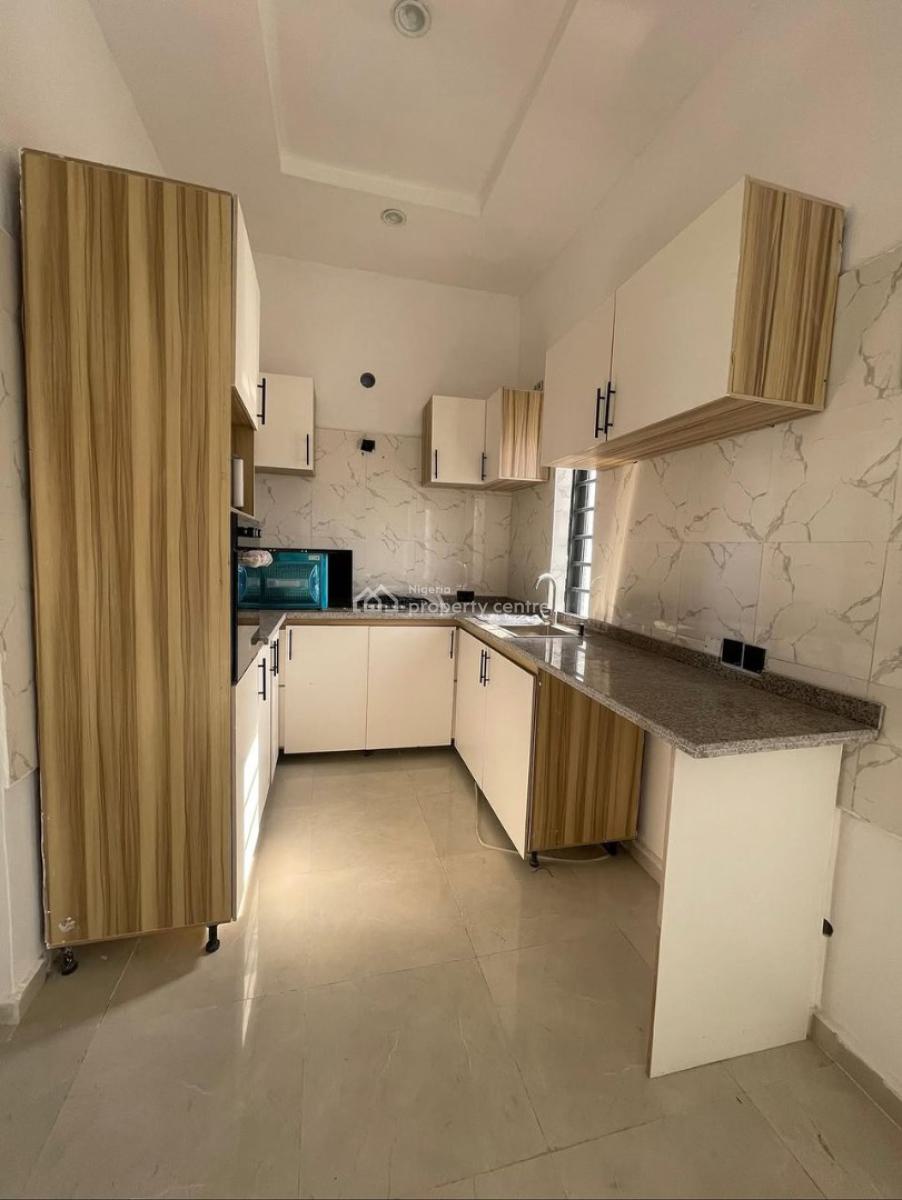 Brand New 2 𝐁𝐄𝐃𝐑𝐎𝐎𝐌 Terraced 𝐃𝐔𝐏𝐋𝐄𝐗, Ajah, Ajah, Lagos, Terraced Duplex for Rent