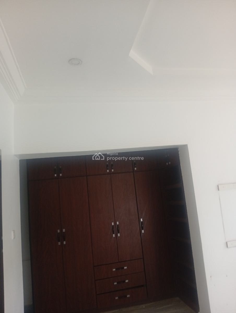 2 Bedroom Block of Flat, Guzape District, Abuja, Flat / Apartment for Rent