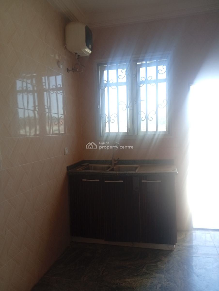 2 Bedroom Block of Flat, Guzape District, Abuja, Flat / Apartment for Rent