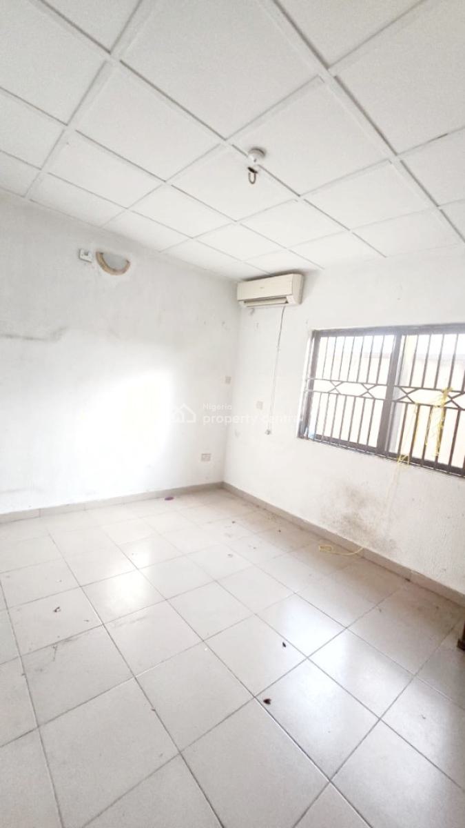 Luxury 3 Bedroom Apartment, Omole Phase 2, Ikeja, Lagos, Flat / Apartment for Rent