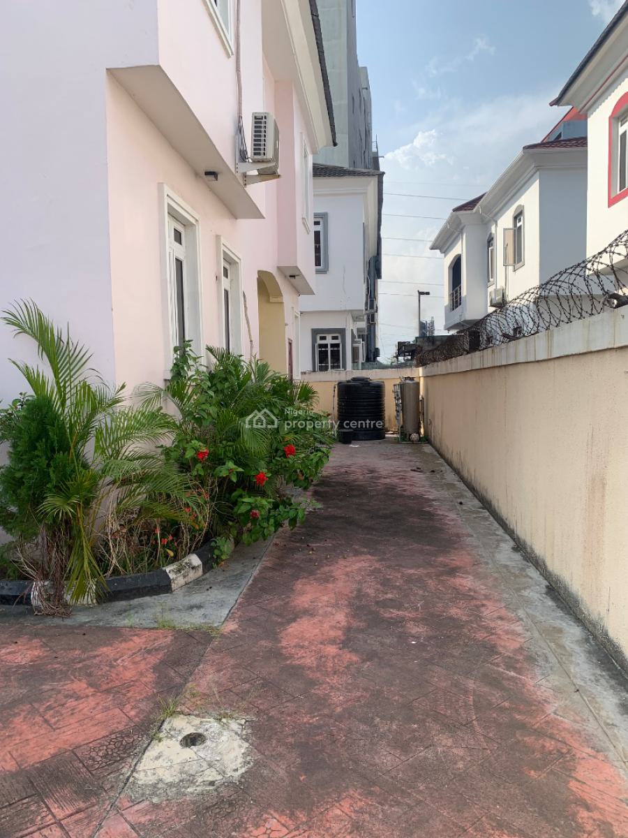 Excellent 5 Bedroom Flat with Good Facility, Road 1, Ikota, Lekki, Lagos, Detached Duplex for Rent