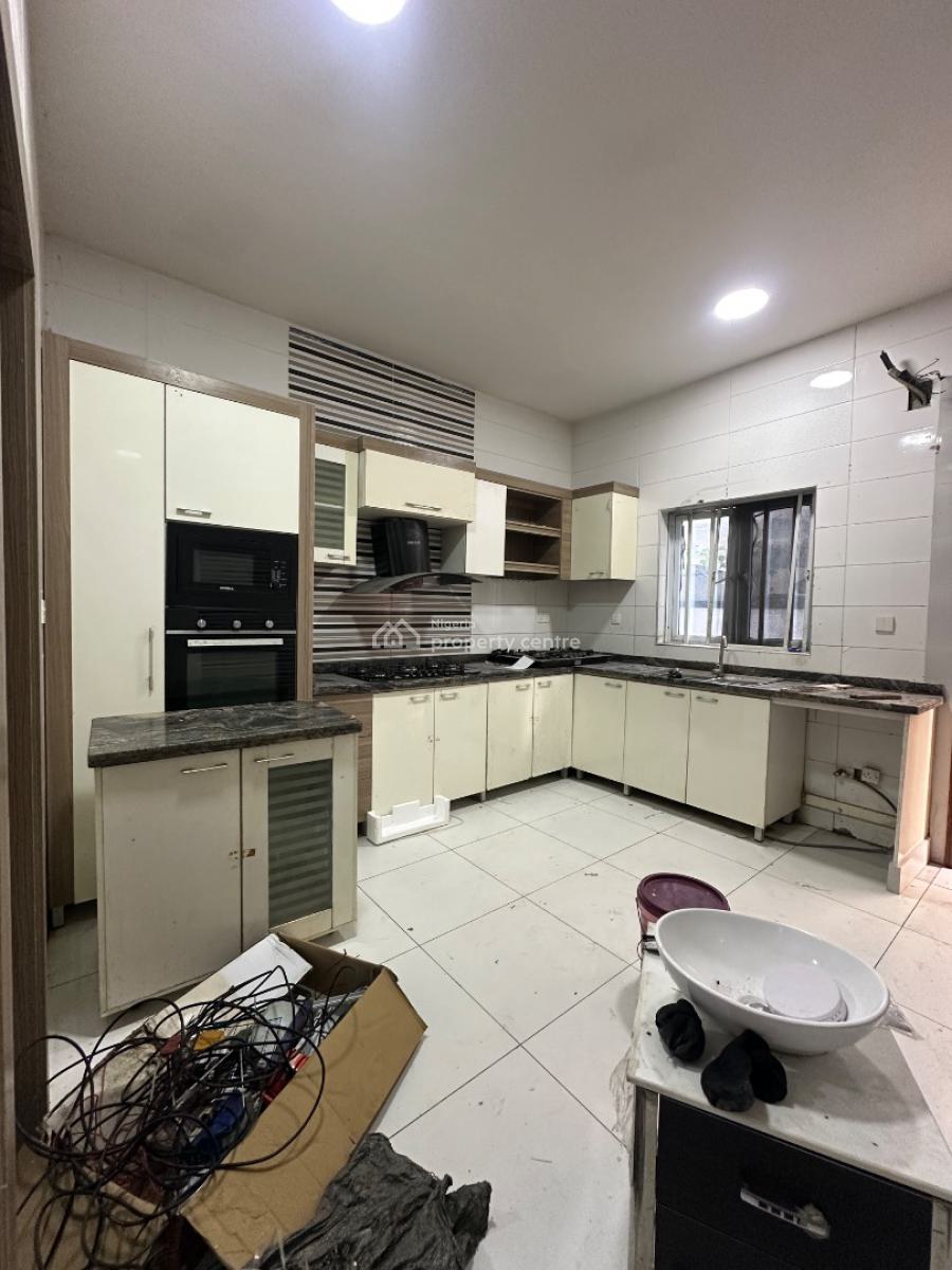 𝐌𝐀𝐈𝐍𝐓𝐀𝐈𝐍𝐄𝐃 4 𝐁𝐄𝐃𝐑𝐎𝐎𝐌 𝐃𝐄𝐓𝐀𝐂𝐇𝐄𝐃 𝐃𝐔𝐏𝐋𝐄𝐗, Chevron, Lekki Phase 2, Lekki, Lagos, Detached Duplex for Rent