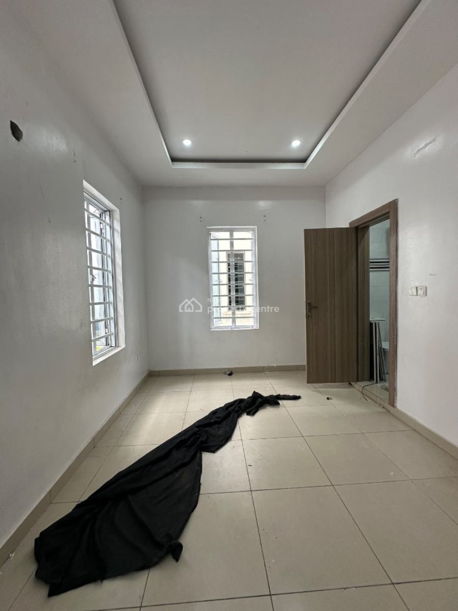 𝐌𝐀𝐈𝐍𝐓𝐀𝐈𝐍𝐄𝐃 4 𝐁𝐄𝐃𝐑𝐎𝐎𝐌 𝐃𝐄𝐓𝐀𝐂𝐇𝐄𝐃 𝐃𝐔𝐏𝐋𝐄𝐗, Chevron, Lekki Phase 2, Lekki, Lagos, Detached Duplex for Rent