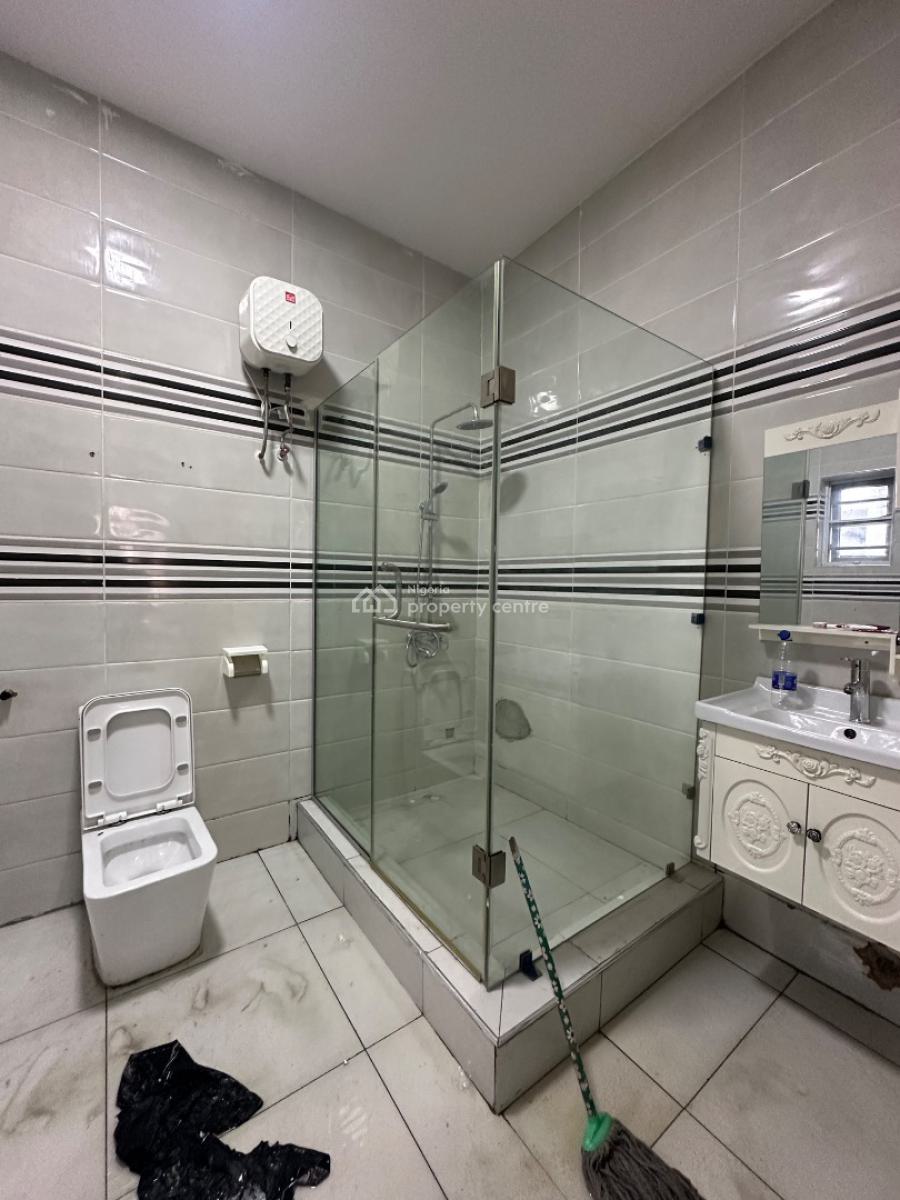 𝐌𝐀𝐈𝐍𝐓𝐀𝐈𝐍𝐄𝐃 4 𝐁𝐄𝐃𝐑𝐎𝐎𝐌 𝐃𝐄𝐓𝐀𝐂𝐇𝐄𝐃 𝐃𝐔𝐏𝐋𝐄𝐗, Chevron, Lekki Phase 2, Lekki, Lagos, Detached Duplex for Rent