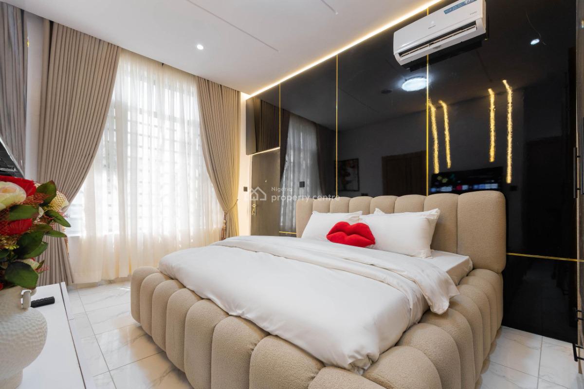 Luxury 2 Bedroom Apartment, Ologolo, Lekki, Lagos, Flat / Apartment Short Let