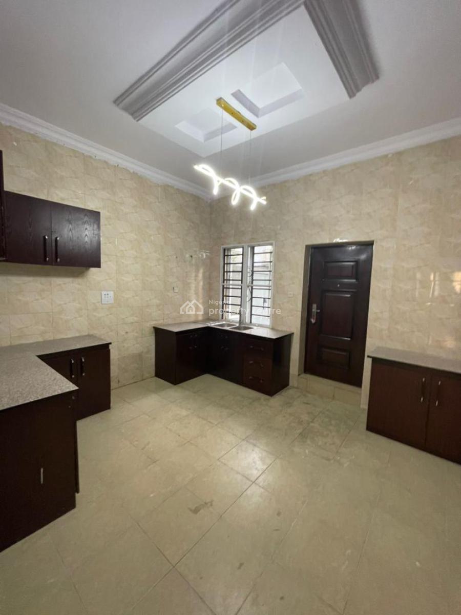 4 Bedroom Detached Duplex with Bq, Ologolo, Lekki, Lagos, Detached Duplex for Rent