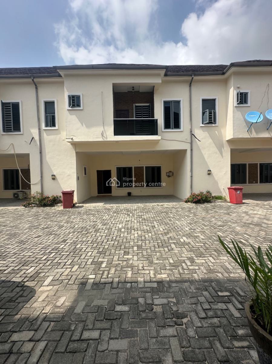 4 𝐁𝐄𝐃𝐑𝐎𝐎𝐌 𝐓𝐄𝐑𝐑𝐀𝐂𝐄 𝐃𝐔𝐏𝐋𝐄𝐗, Orchid, Lekki, Lekki Phase 2, Lekki, Lagos, Terraced Duplex for Rent