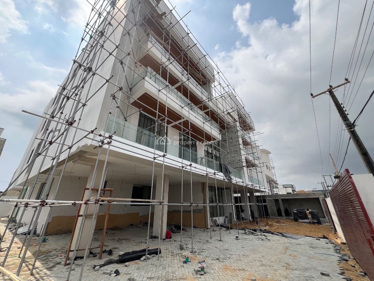 Beautiful Two (2) Bedroom Apartment., Lekki Phase 1, Lekki, Lagos, Flat / Apartment for Sale