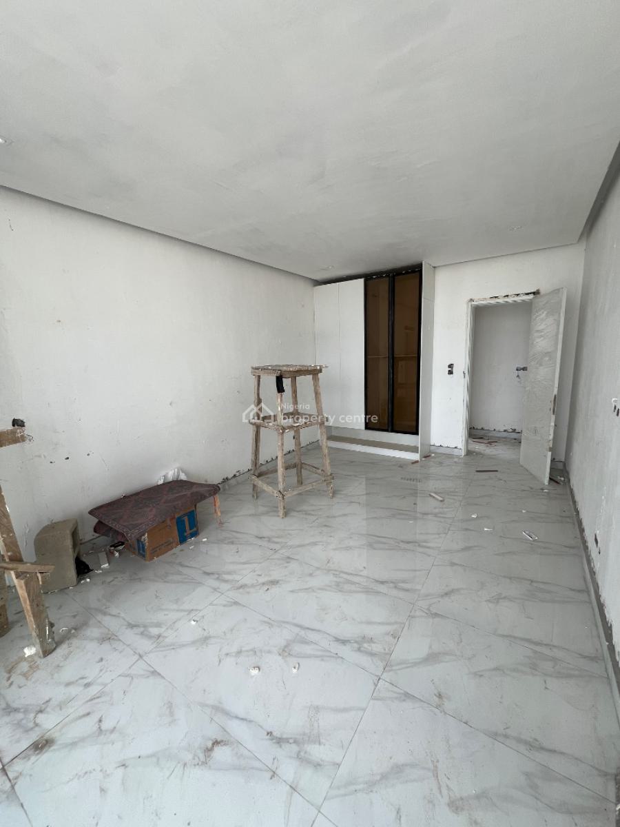 Beautiful Two (2) Bedroom Apartment., Lekki Phase 1, Lekki, Lagos, Flat / Apartment for Sale