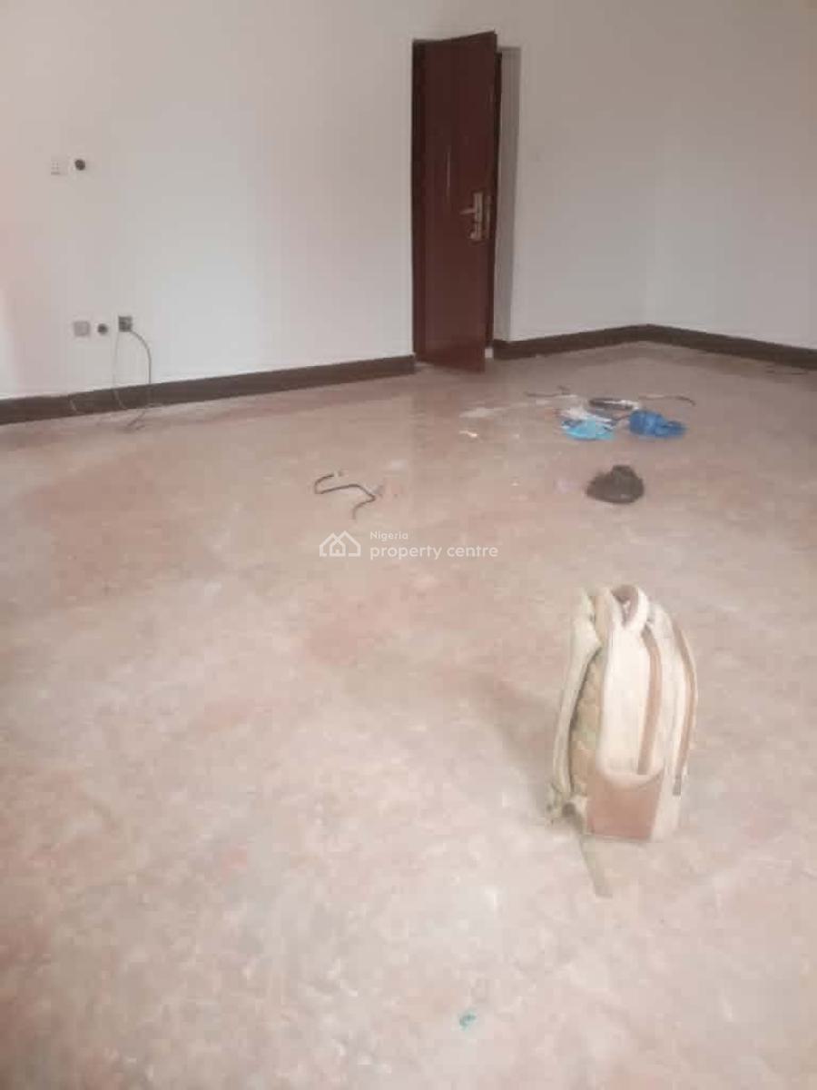 Spacious 4 Bedroom with a Self Compound and Gate House, Lekki Right/oniru, Lekki, Lagos, Flat / Apartment for Rent