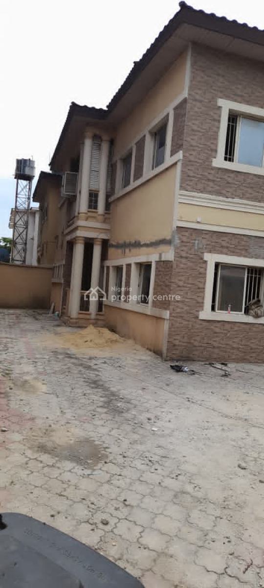 Spacious 4 Bedroom with a Self Compound and Gate House, Lekki Right/oniru, Lekki, Lagos, Flat / Apartment for Rent