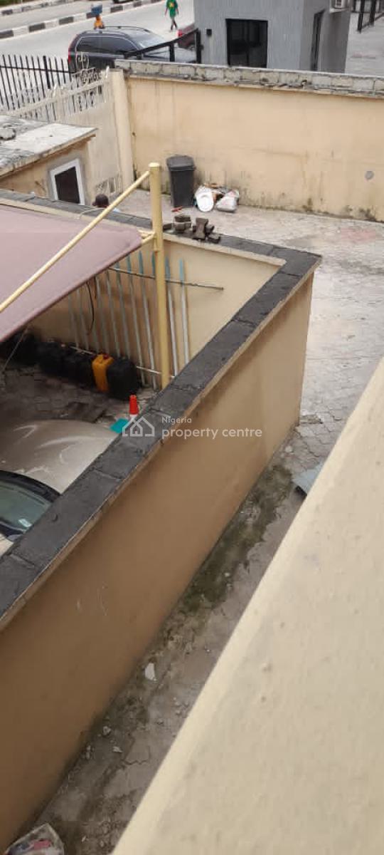 Spacious 4 Bedroom with a Self Compound and Gate House, Lekki Right/oniru, Lekki, Lagos, Flat / Apartment for Rent