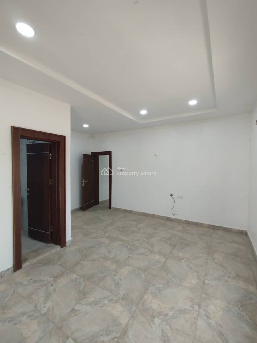 Lovely 3 Bedroom Flat in an Estate on The Ground Floor & Without Bq, Jahi, Abuja, Flat / Apartment for Rent