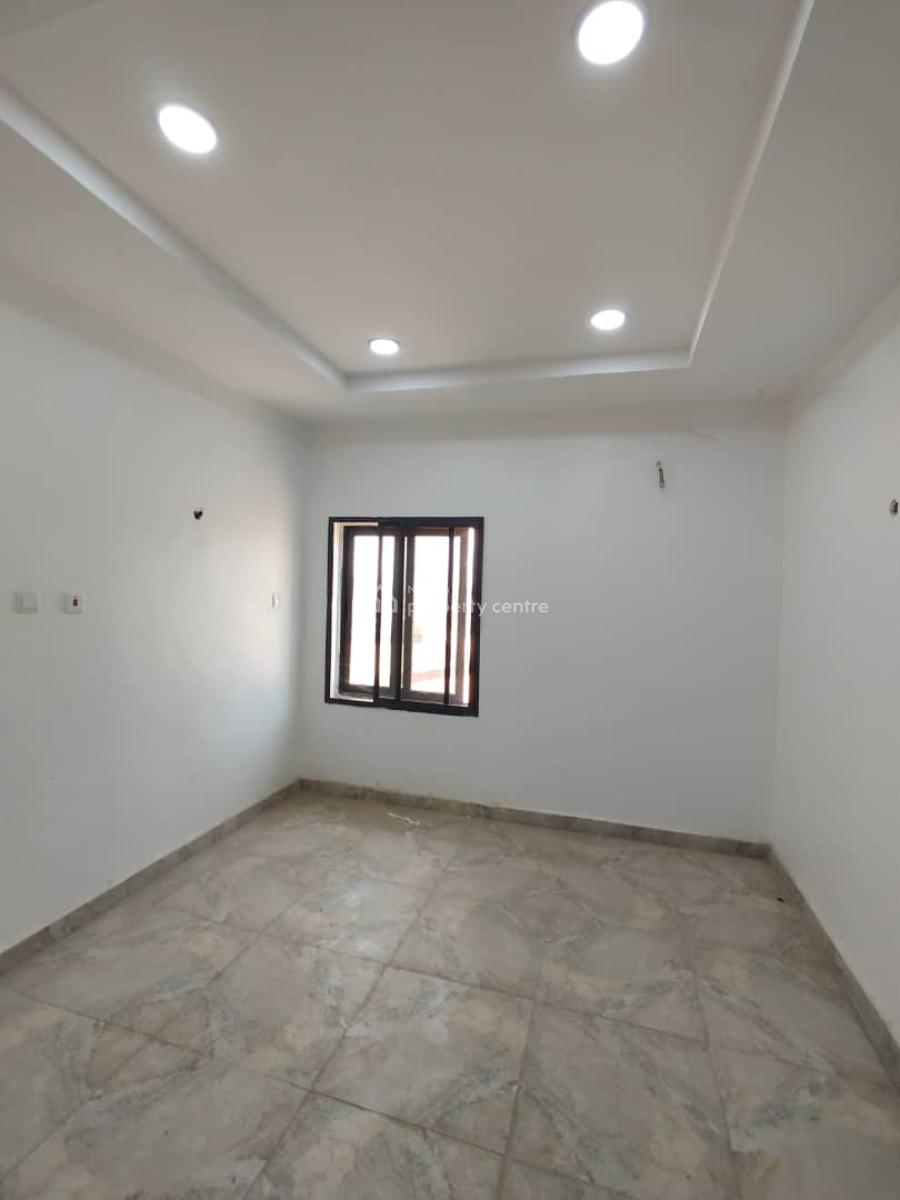 Lovely 3 Bedroom Flat in an Estate on The Ground Floor & Without Bq, Jahi, Abuja, Flat / Apartment for Rent