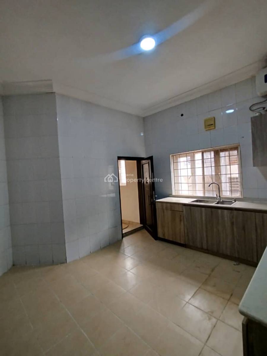 Very Lovely 3 Bedroom Flat on a Tarred Road with All Units Available, Jahi, Abuja, Flat / Apartment for Rent