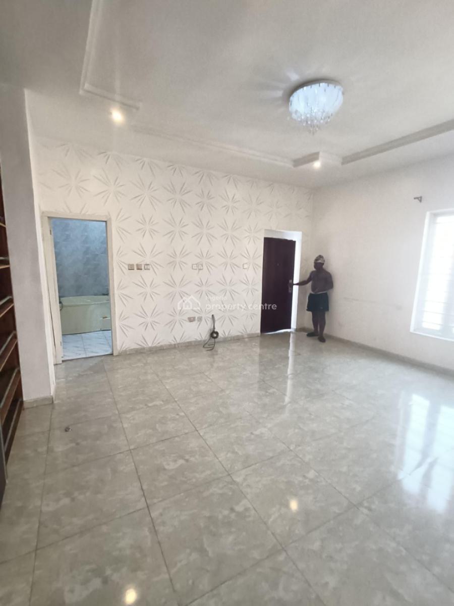 Extremely Spacious Master Bedroom with Balcony, Orchid Estate, Lekki, Lagos, Self Contain (single Rooms) for Rent