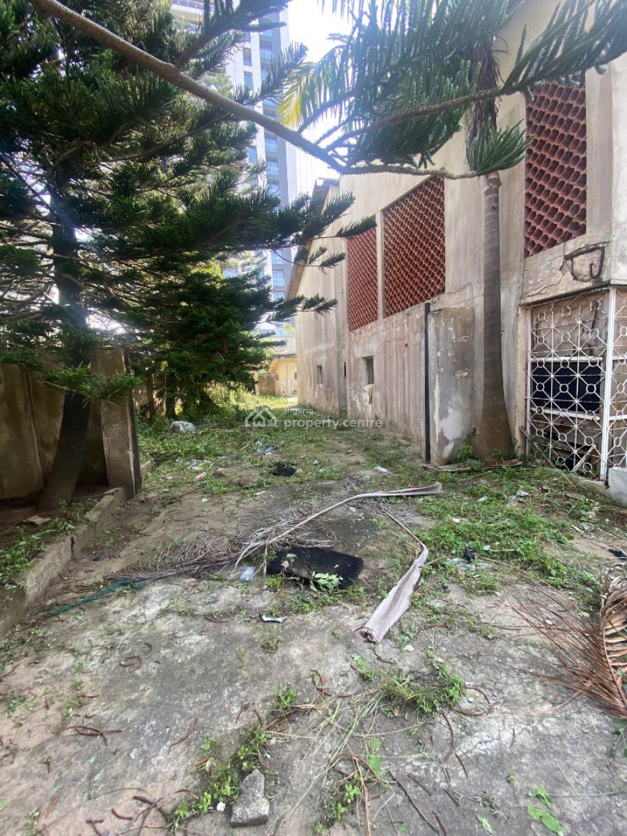 5 Bedroom Fully Detached + 2 Room Bq Sitting on 1200sqm, Off Kofo Abayomi, Victoria Island (vi), Lagos, Detached Duplex for Rent