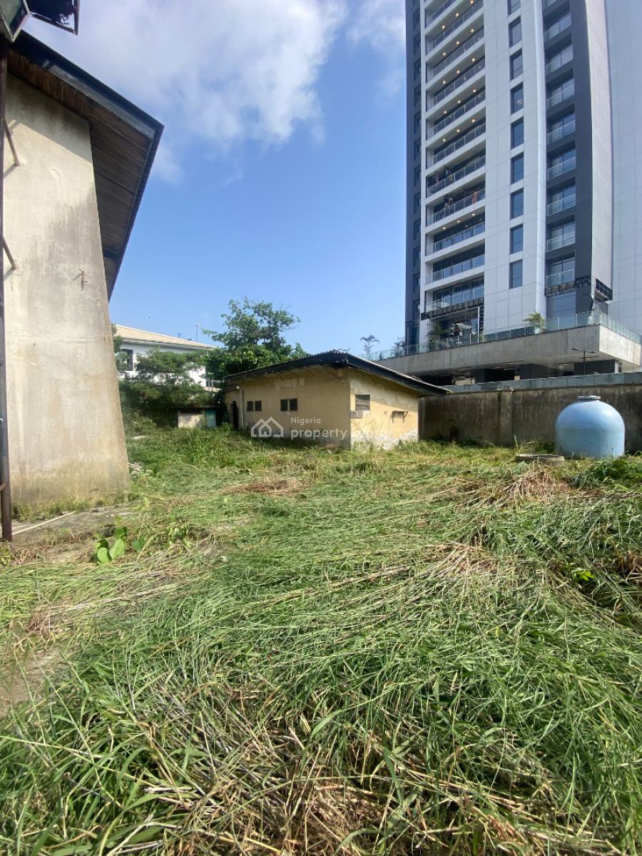 5 Bedroom Fully Detached + 2 Room Bq Sitting on 1200sqm, Off Kofo Abayomi, Victoria Island (vi), Lagos, Detached Duplex for Rent