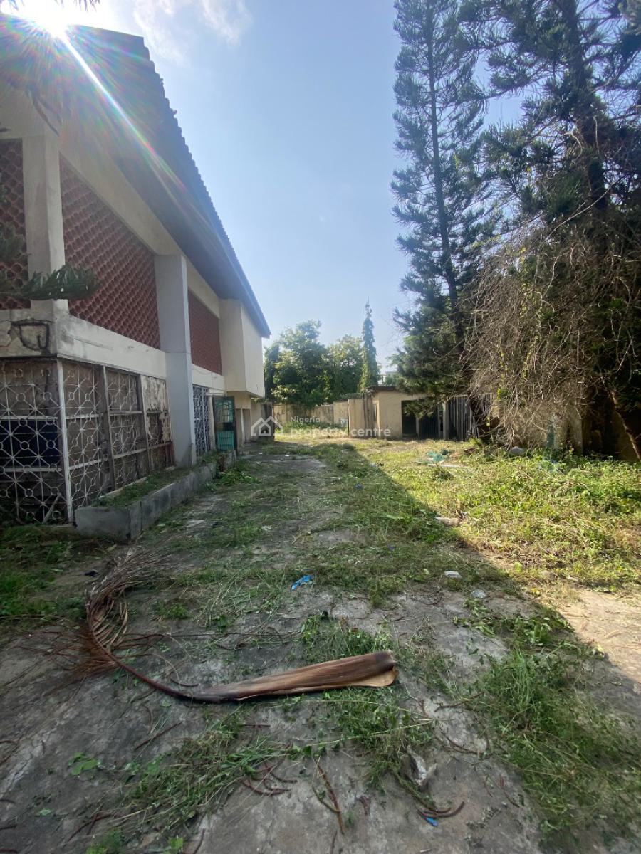 5 Bedroom Fully Detached + 2 Room Bq Sitting on 1200sqm, Off Kofo Abayomi, Victoria Island (vi), Lagos, Detached Duplex for Rent