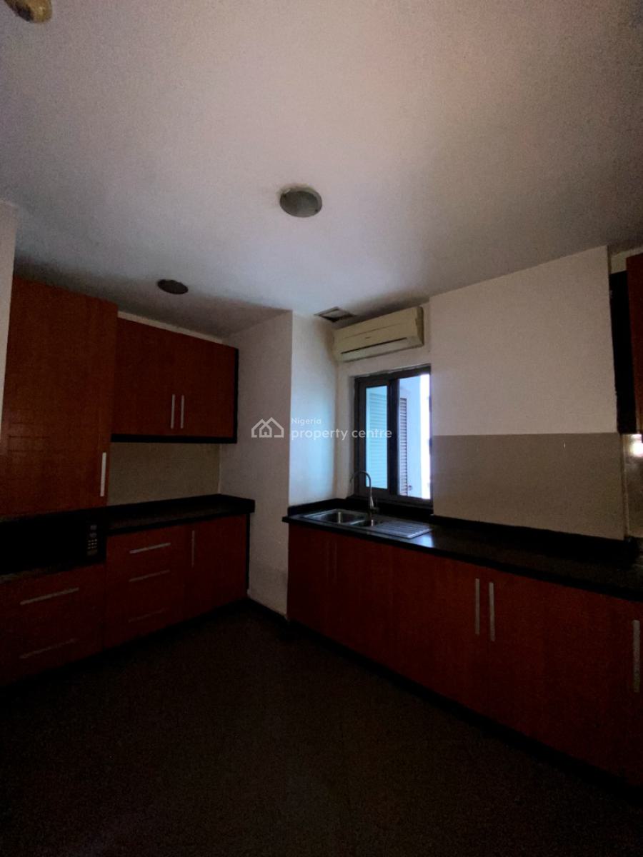 a Stunning 3-bedroom Apartment with a Room Bq on 4th Floor, Old Ikoyi, Ikoyi, Lagos, Flat / Apartment for Rent