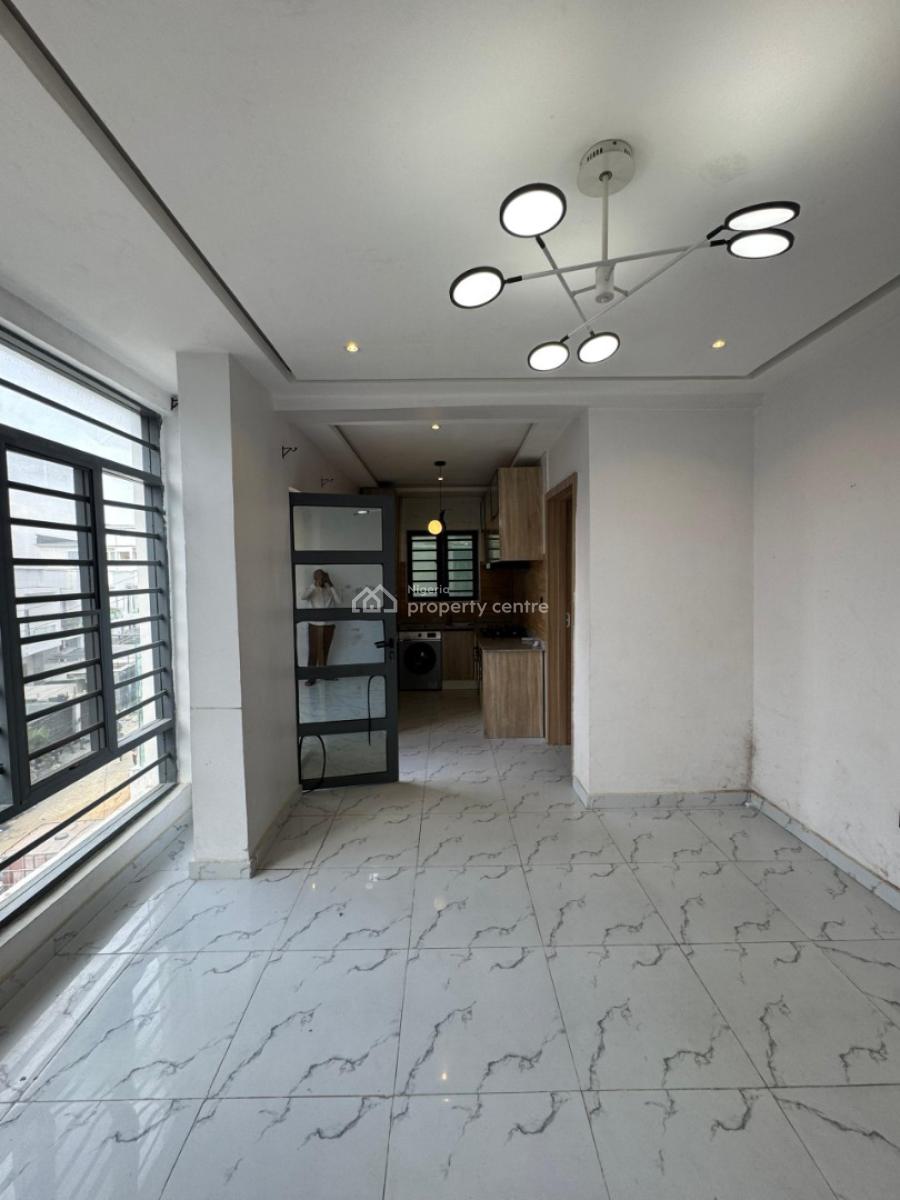 2-bedroom Apartment, Ologolo, Lekki, Lagos, Flat / Apartment for Rent