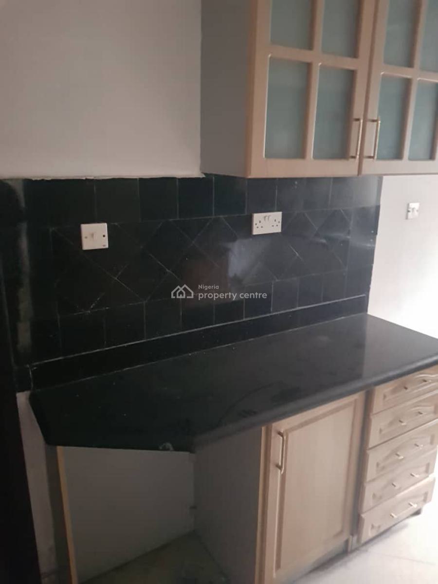 Well Maintain 3 Bedroom Apartment, Osapa London, Tin Can, Apapa, Lagos, Flat / Apartment for Rent