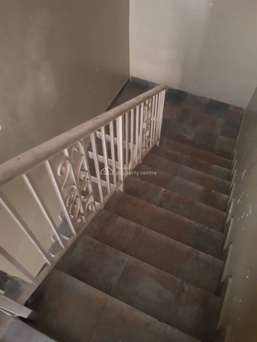 Well Maintain 3 Bedroom Apartment, Osapa London, Tin Can, Apapa, Lagos, Flat / Apartment for Rent