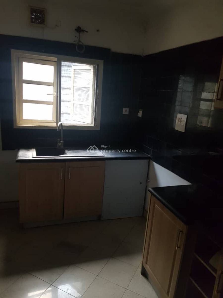 Well Maintain 3 Bedroom Apartment, Osapa London, Tin Can, Apapa, Lagos, Flat / Apartment for Rent
