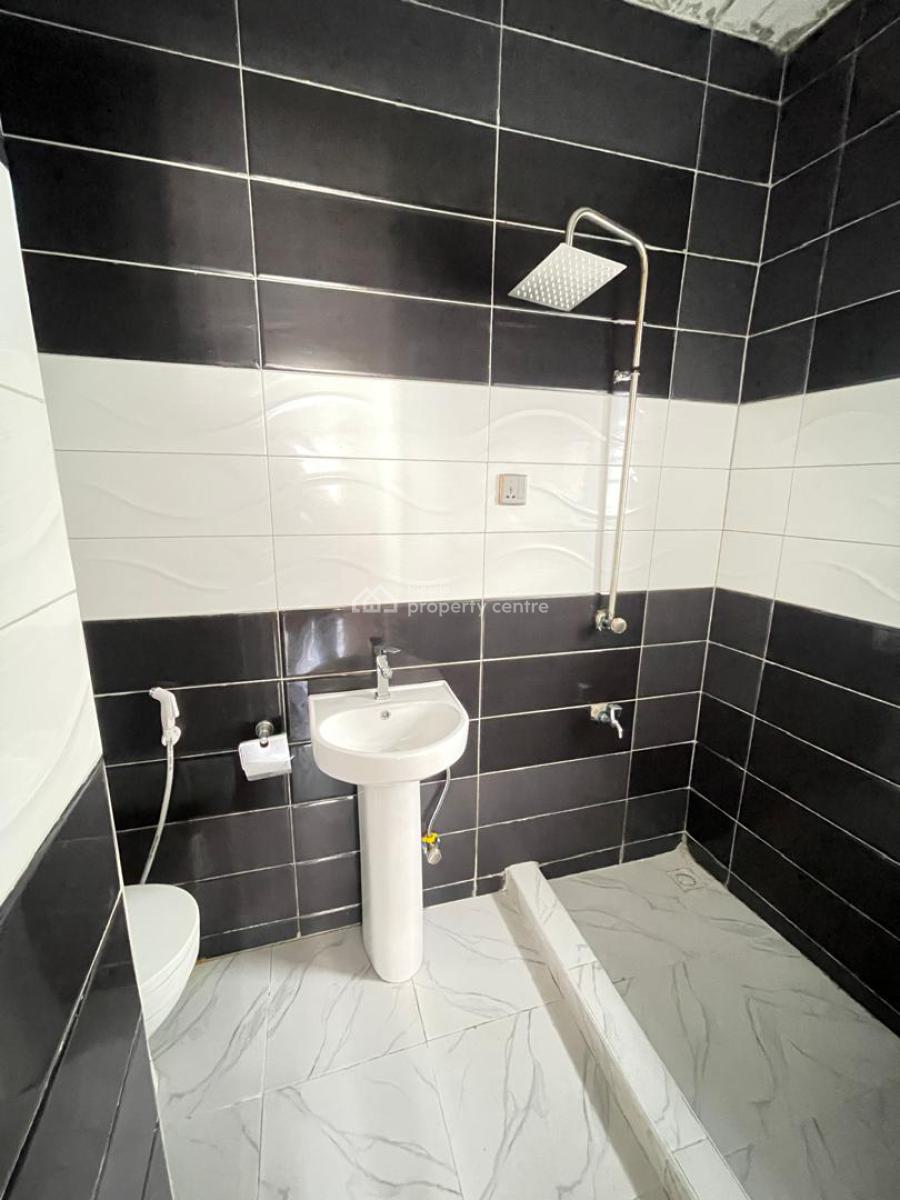 Beautifully Built 2 Bedroom Apartment with a Spacious Compound, New Road, Lekki, Lagos, Flat / Apartment for Sale