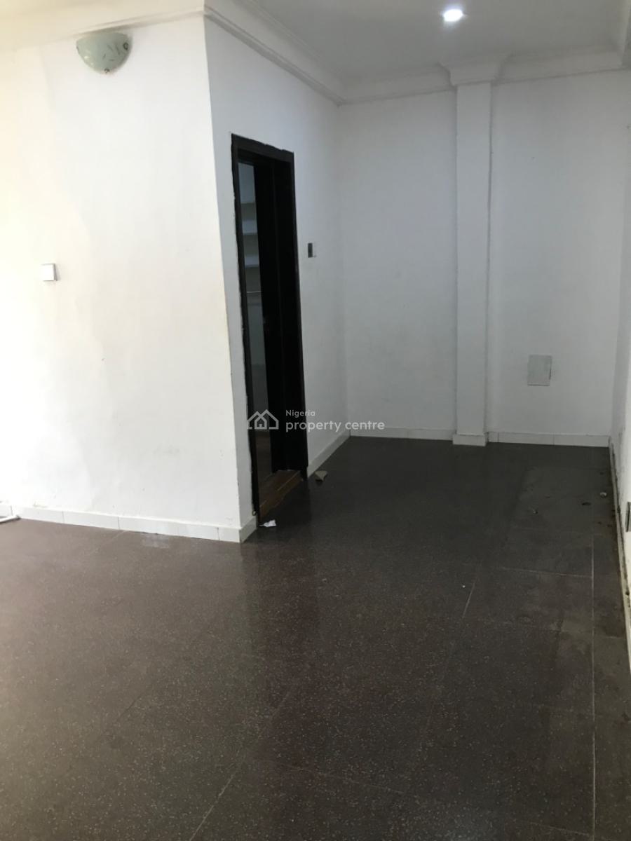 Very Standard and Clean Mini Flat Upstairs, Lekki Phase 1, Lekki, Lagos, Mini Flat (room and Parlour) for Rent