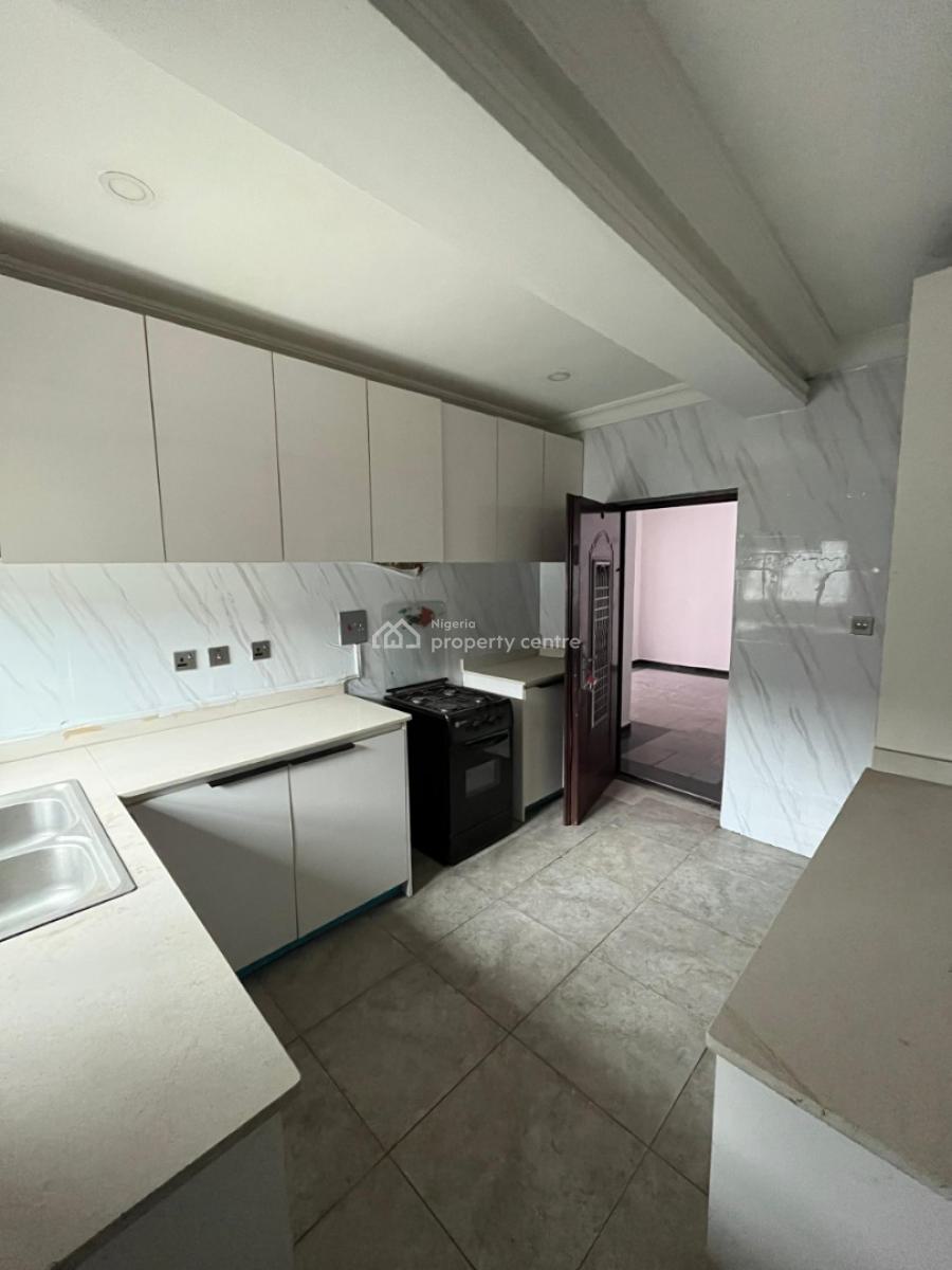 Exquisite 3 Bedroom Apartment with Bq, Lekki Phase 1, Lekki, Lagos, Flat / Apartment for Rent