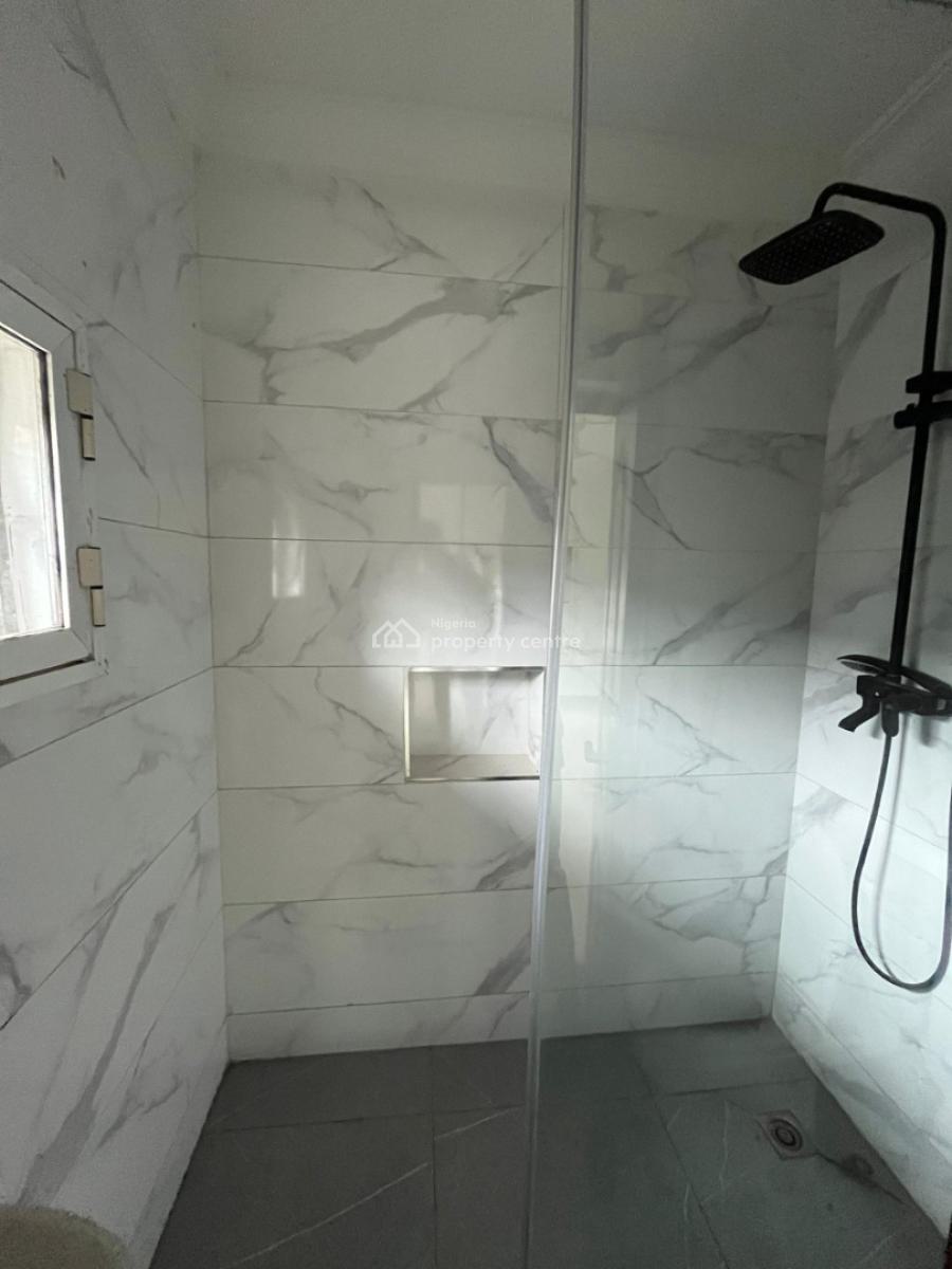 Exquisite 3 Bedroom Apartment with Bq, Lekki Phase 1, Lekki, Lagos, Flat / Apartment for Rent