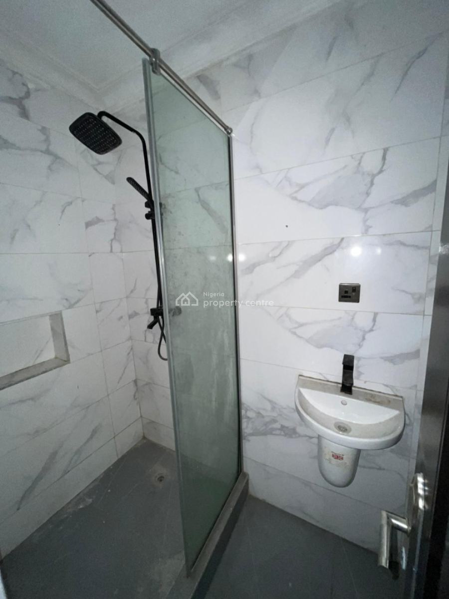 Exquisite 3 Bedroom Apartment with Bq, Lekki Phase 1, Lekki, Lagos, Flat / Apartment for Rent