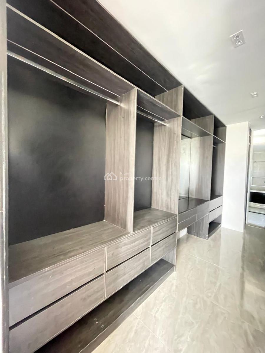 Beautifully Design 5 Bedroom Fully Detached with Cinema, Bq, Pool, New Road, Lekki, Lagos, Detached Duplex for Sale