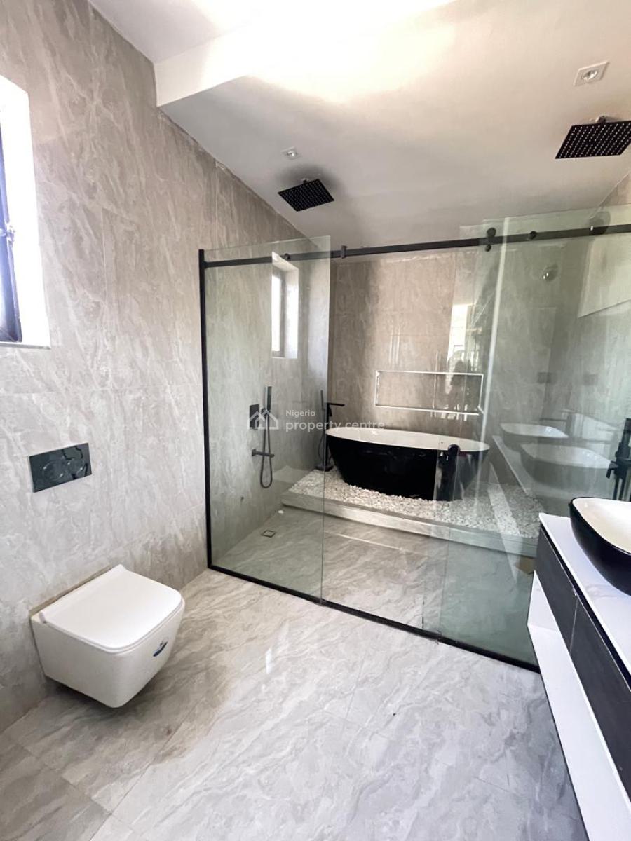 Beautifully Design 5 Bedroom Fully Detached with Cinema, Bq, Pool, New Road, Lekki, Lagos, Detached Duplex for Sale