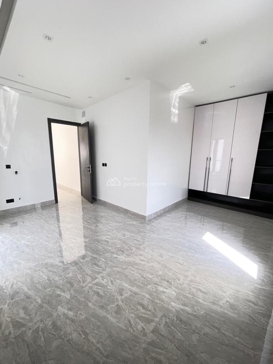 Beautifully Design 5 Bedroom Fully Detached with Cinema, Bq, Pool, New Road, Lekki, Lagos, Detached Duplex for Sale