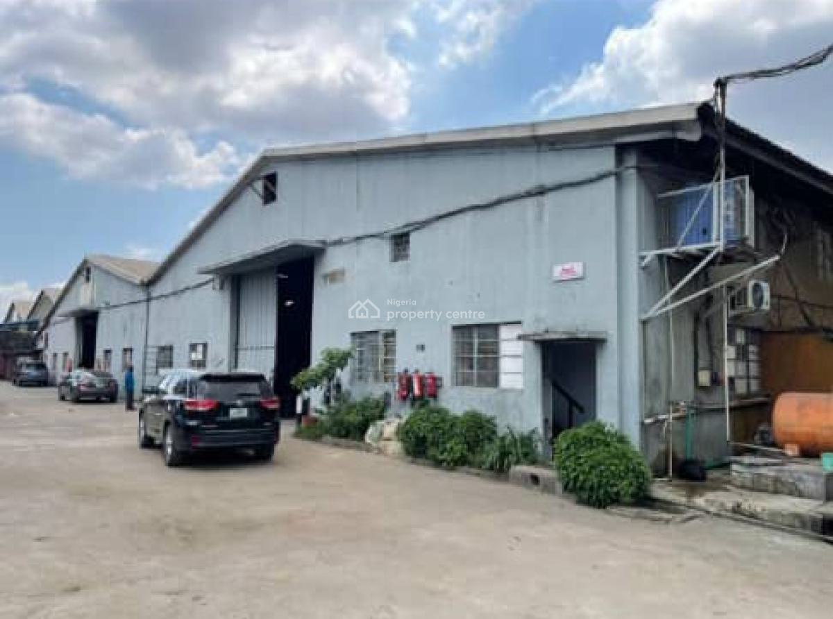 2-bay Warehouse of 3,100sqm with Office Block, By Vono Foam Mushin Road, Mushin, Lagos, Warehouse for Sale