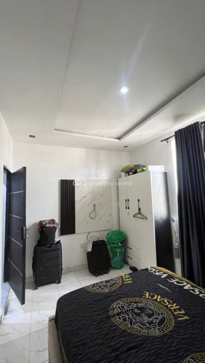 Fully Furnished 2 Bedroom Flat Ensuite Upstairs, Ojuelegba, Surulere, Lagos, Flat / Apartment for Rent