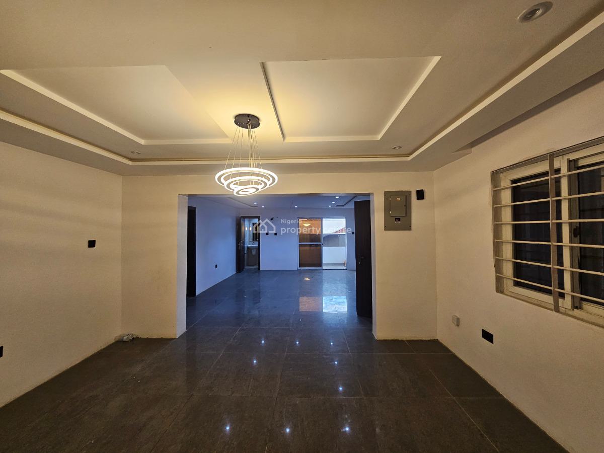 Luxury 3 Bedroom Apartment with Bq in a Gated Community, Off Admiralty Way, Lekki Phase 1, Lekki, Lagos, Flat / Apartment for Sale