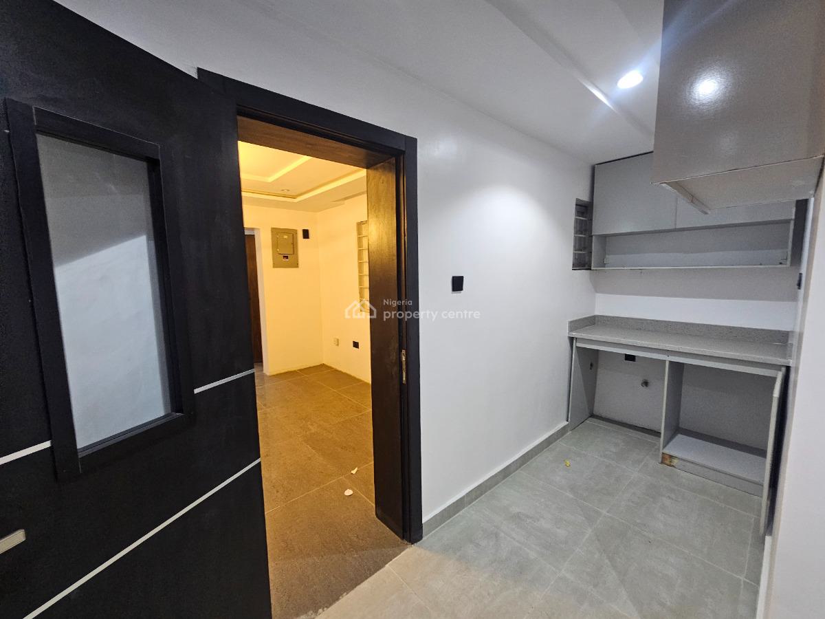Luxury 3 Bedroom Apartment with Bq in a Gated Community, Off Admiralty Way, Lekki Phase 1, Lekki, Lagos, Flat / Apartment for Sale