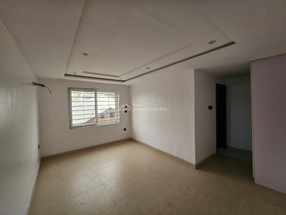 Luxury 3 Bedroom Apartment with Bq in a Gated Community, Off Admiralty Way, Lekki Phase 1, Lekki, Lagos, Flat / Apartment for Sale