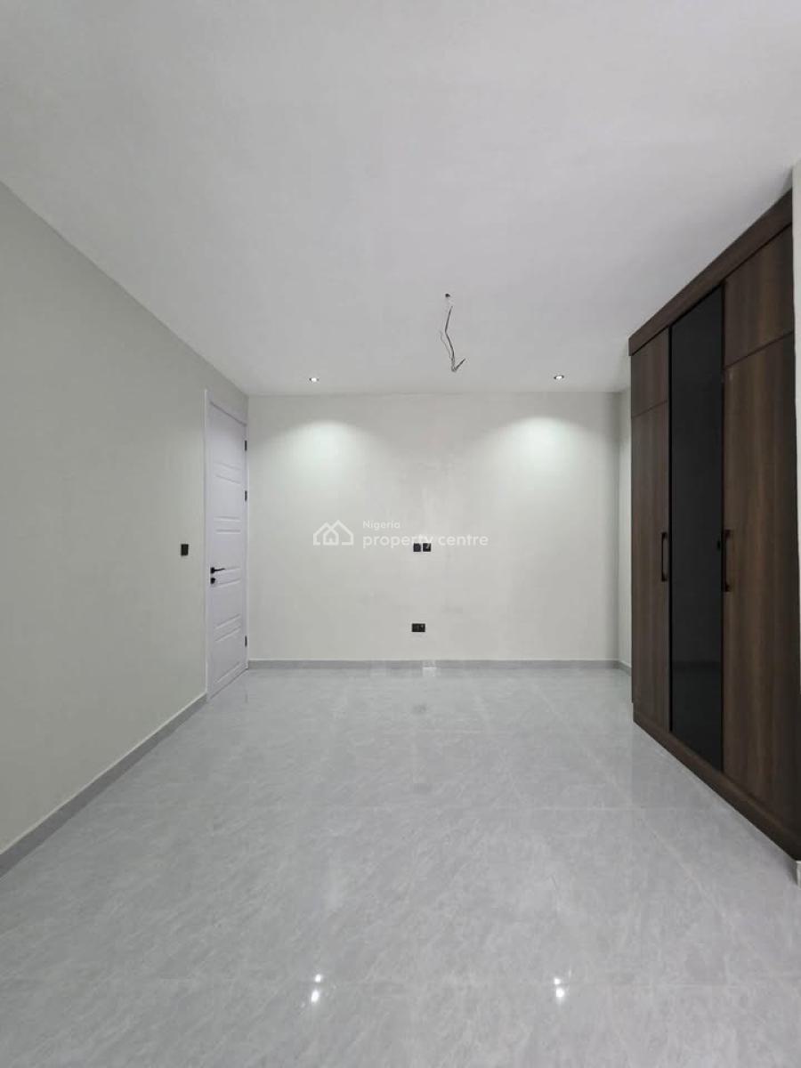 Spacious 5 Bedroom Fully Detached House with Pool, Orchid, Lekki, Lagos, Detached Duplex for Sale