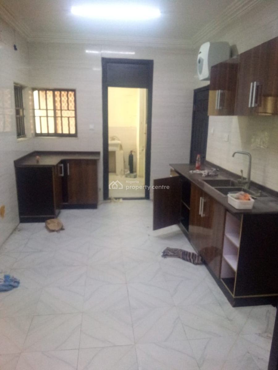 Three (3) Bedroom Flat with Bq, Gym, Pool, Lift & 24hrs Power Supply, Muri Okunola, Victoria Island (vi), Lagos, Flat / Apartment for Rent