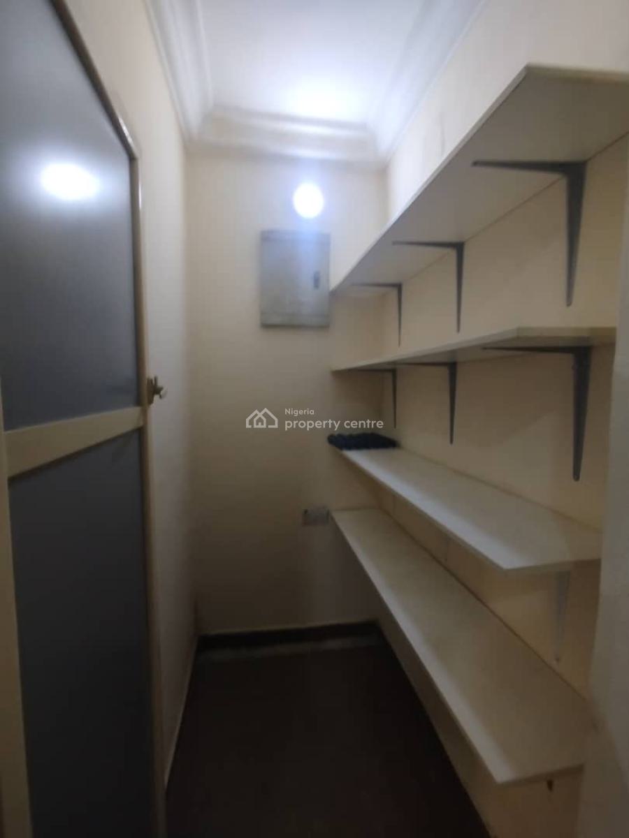 3-bedroom Flat, Gra Phase 1, Magodo, Lagos, Flat / Apartment for Rent