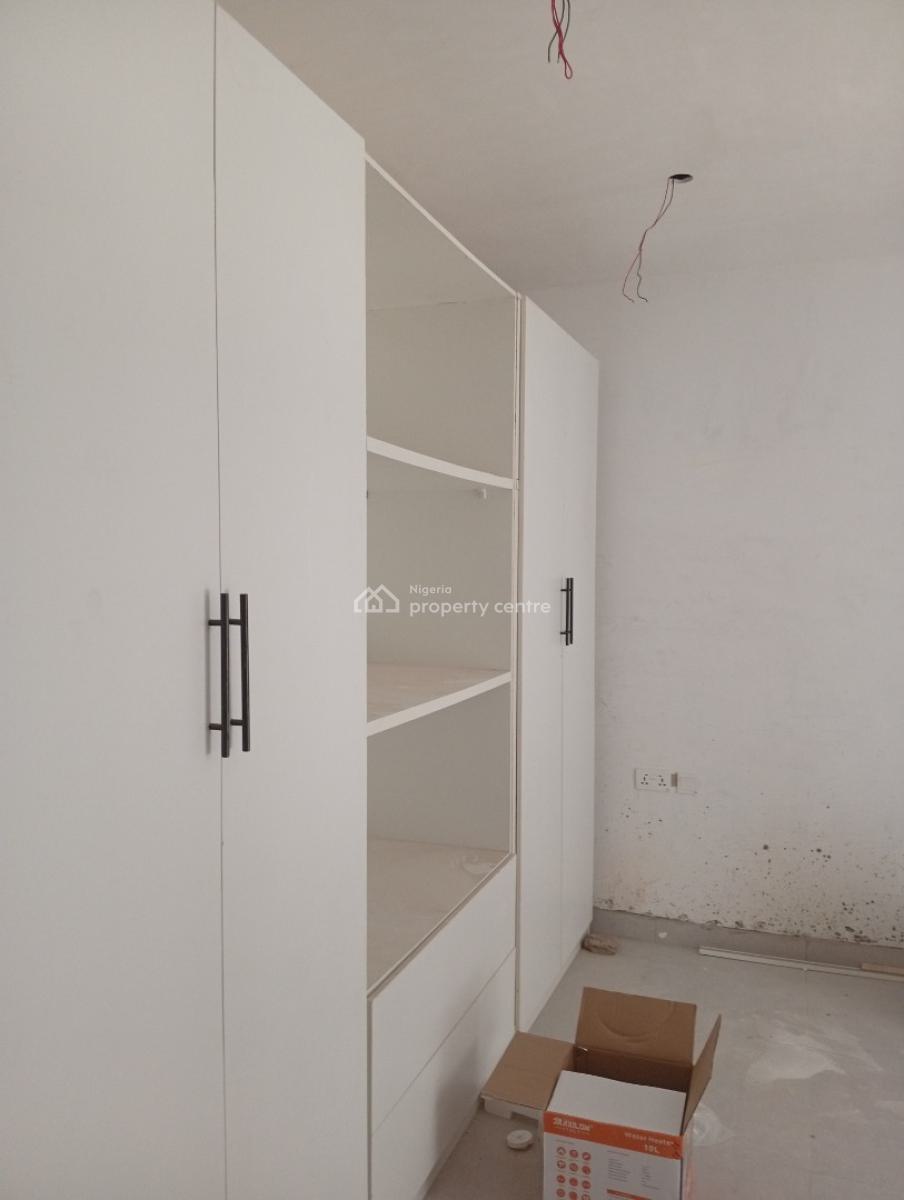 Brand New 3 Bedroom Flat, Upstairs, Chisco Bus Stop, Lekki Expressway, Lekki, Lagos, Flat / Apartment for Sale